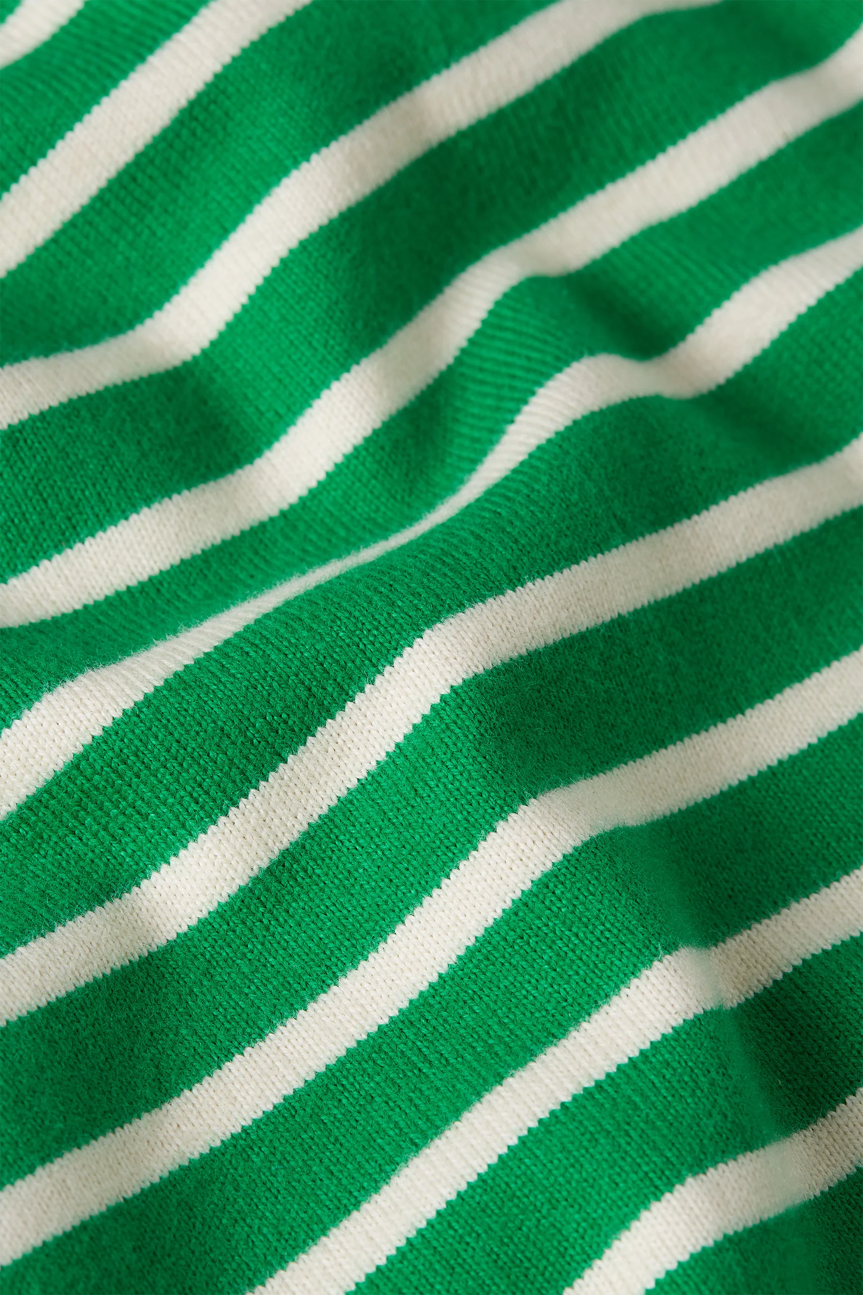 Boatneck Top Britney Stripe - Image 4